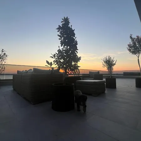 View Penthouse Apartment *